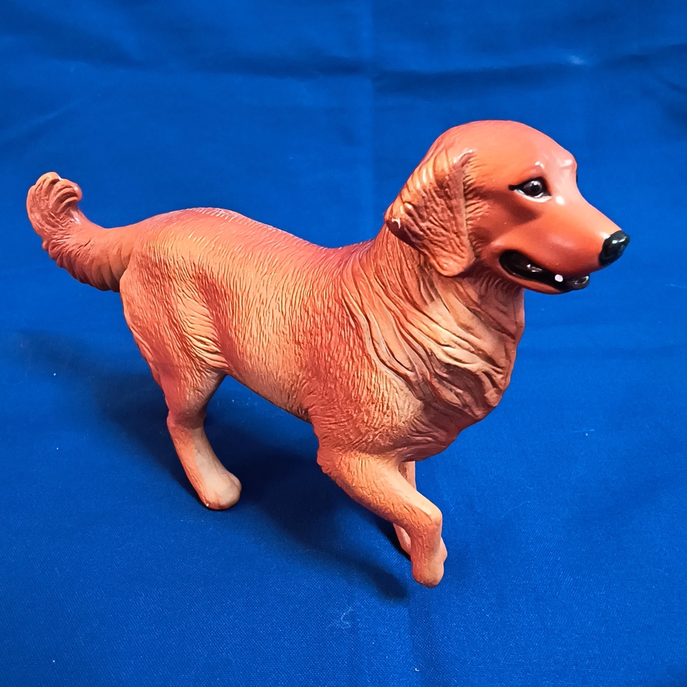Breyer Golden Retriever Dog Figurine